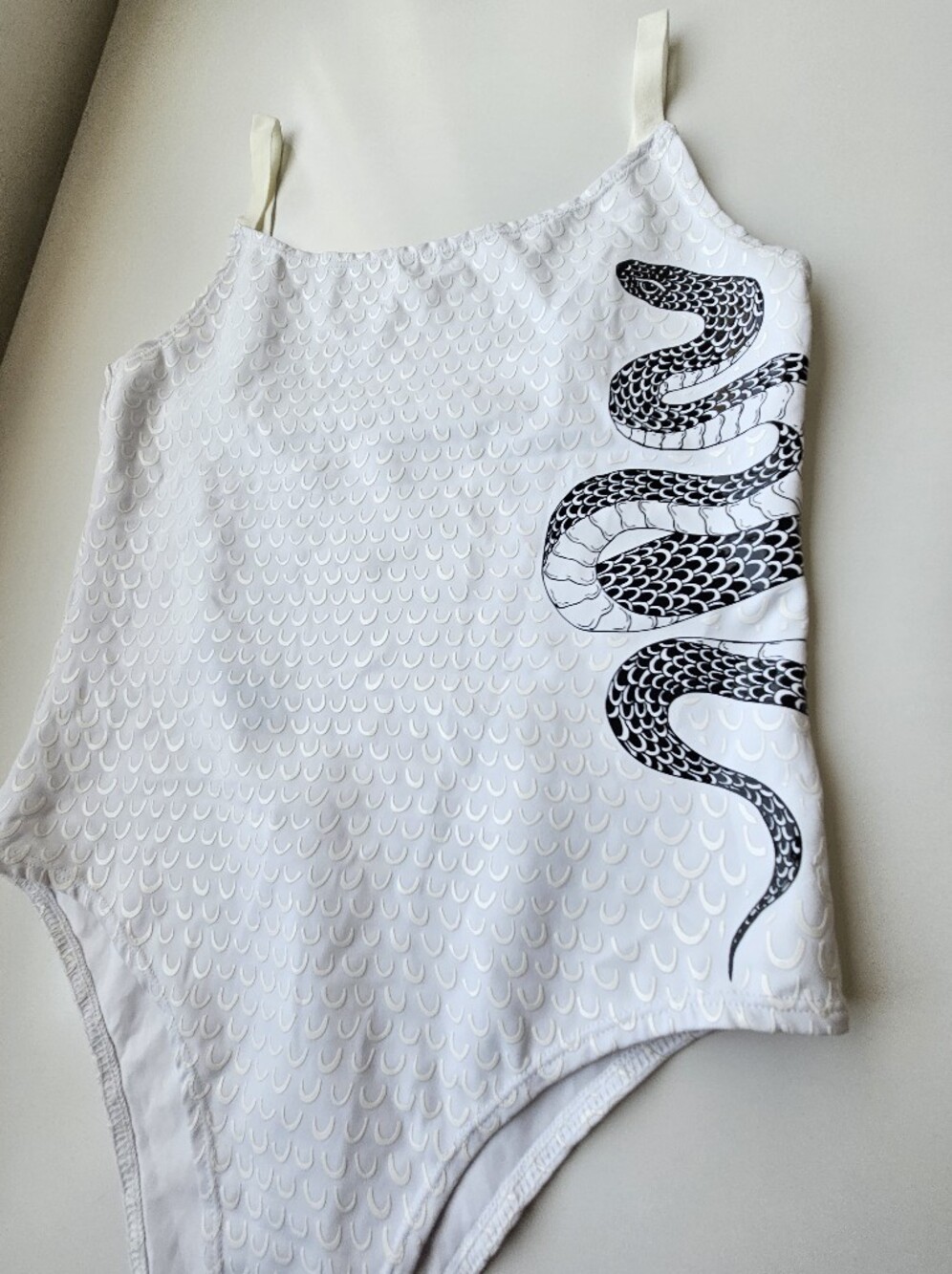 CXIX Gecko Grip Medusa White And Black Snake Bodysuit - Picture 7 of 14